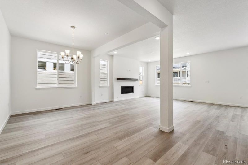 9266 Telluride Ct, Commerce City, CO 80022