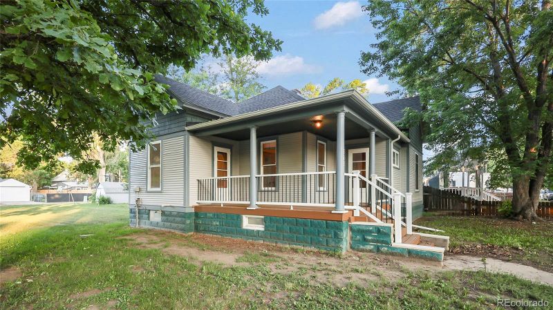 323 Carson St, Brush, CO 80723