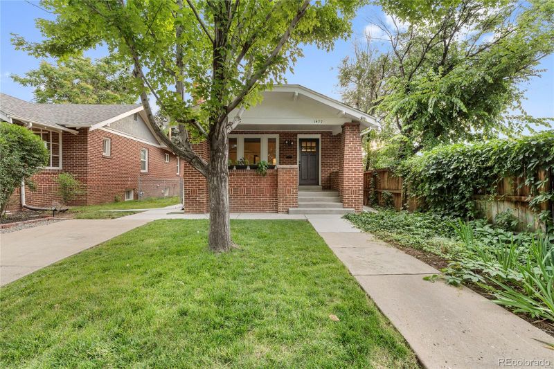 1477 Fairfax St, Denver, CO 80220