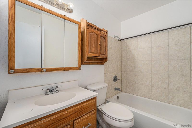 757 Norfolk Way, Aurora, CO 80011