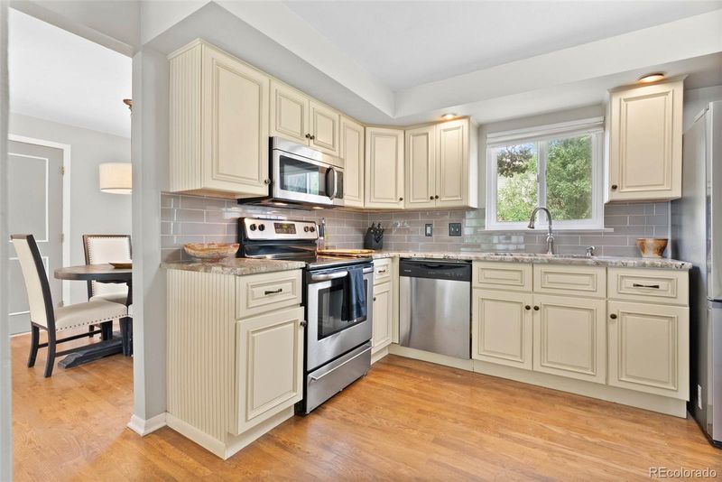 7306 S Dexter St, Centennial, CO 80122