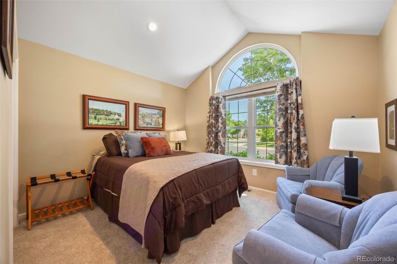 5237 S Cody St, Littleton, CO 80123