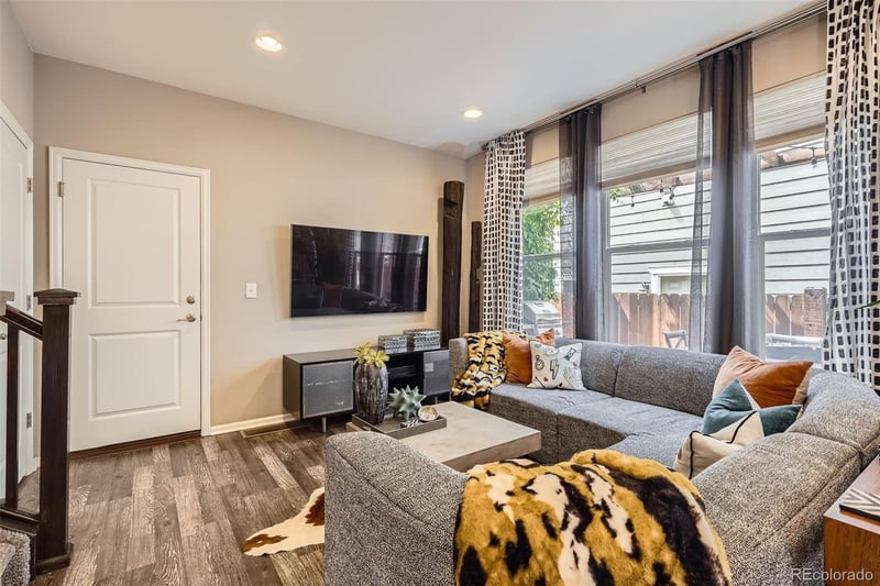 1519 S Dayton St, Denver, CO 80247