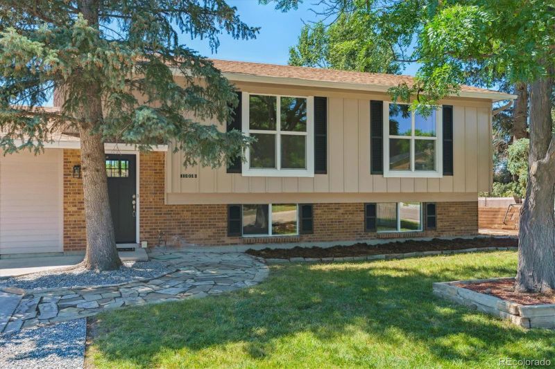 11018 Brownstone Dr, Parker, CO 80138