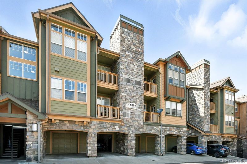 8489 Canyon Rim Cir #302, Englewood, CO 80112