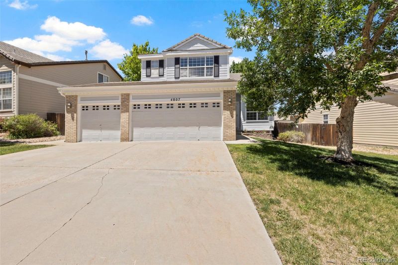 4807 S Killarney Ct, Aurora, CO 80015