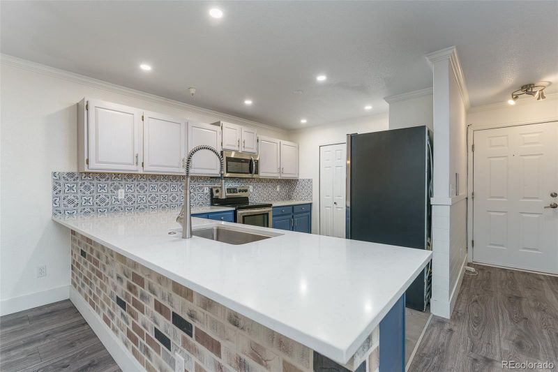 12118 W Dorado Pl #206, Littleton, CO 80127