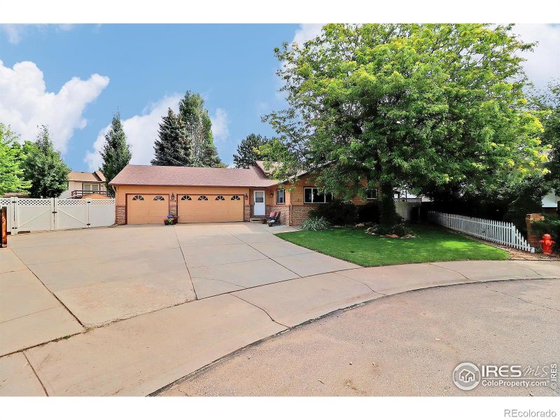 1714 58th Ave Ct, Greeley, CO 80634