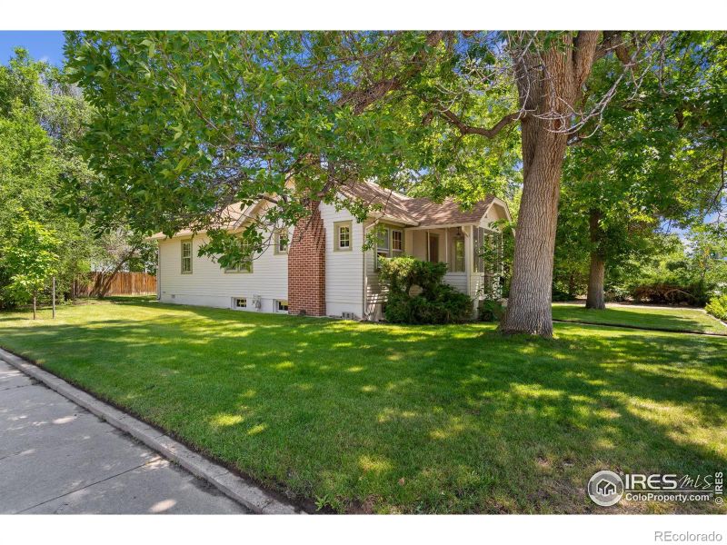 1220 9th Ave, Longmont, CO 80501