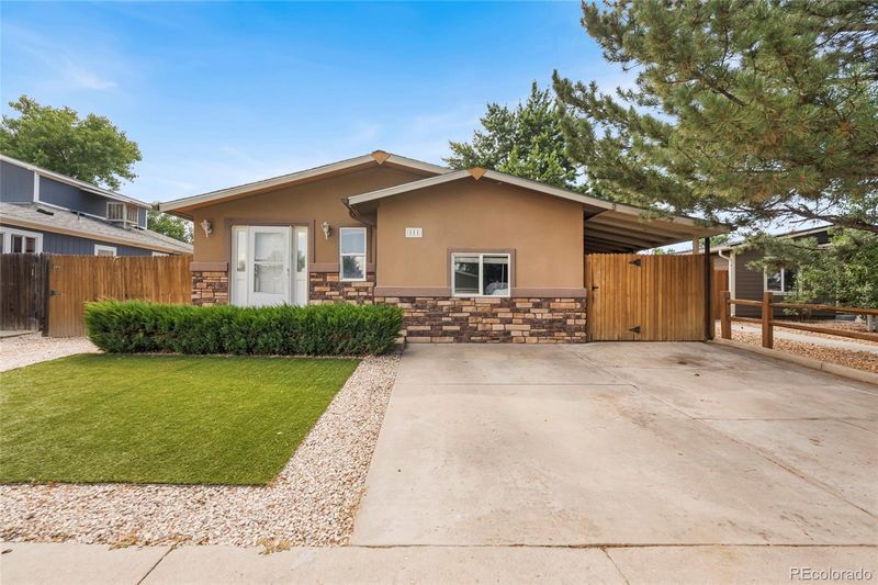 111 Yakima St, Lochbuie, CO 80603