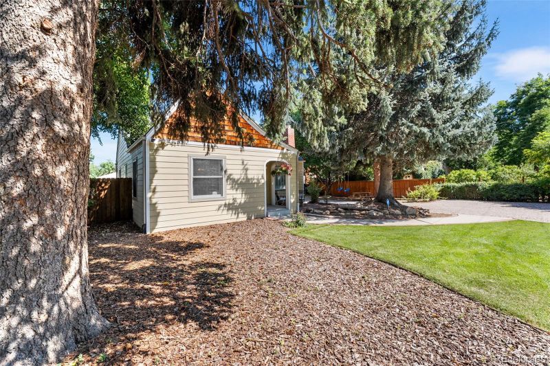 1636 Glen Ayr Dr, Lakewood, CO 80215