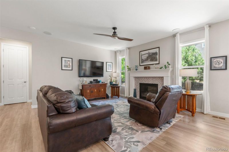 7765 Oasis Dr, Castle Rock, CO 80108