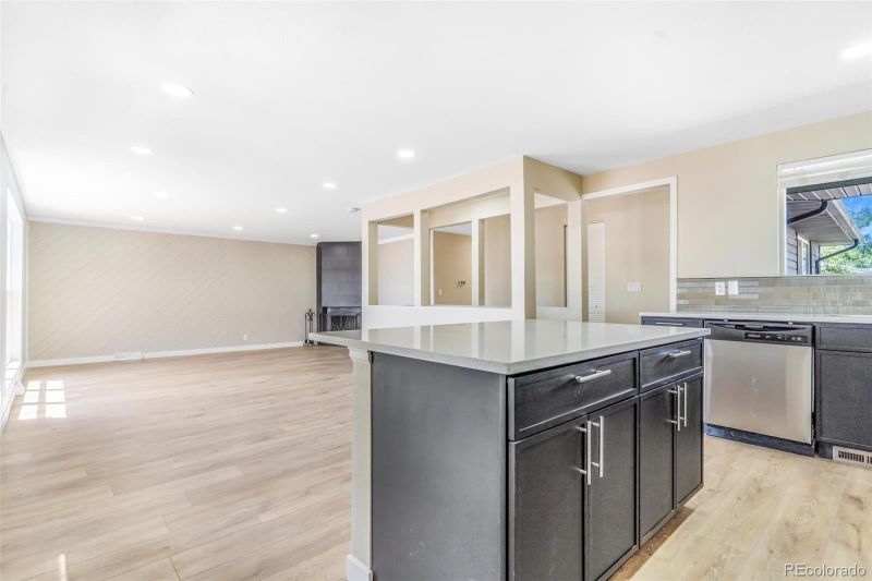 700 Nickel St, Broomfield, CO 80020