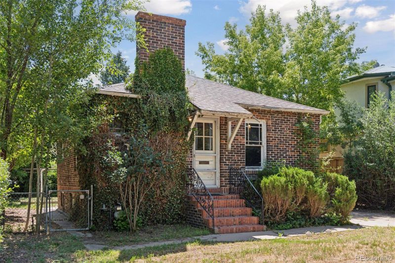 712 Locust St, Denver, CO 80220