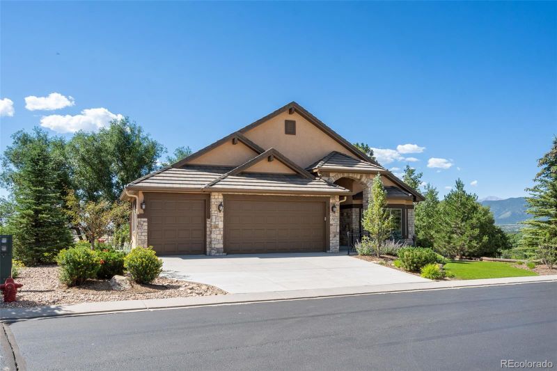 1635 Moveen Hts, Monument, CO 80132