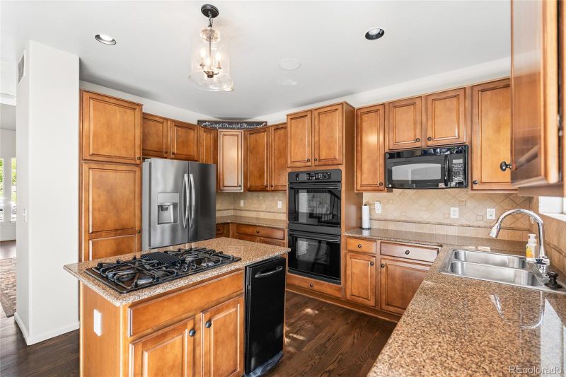2877 Craig Ct, Castle Rock, CO 80109
