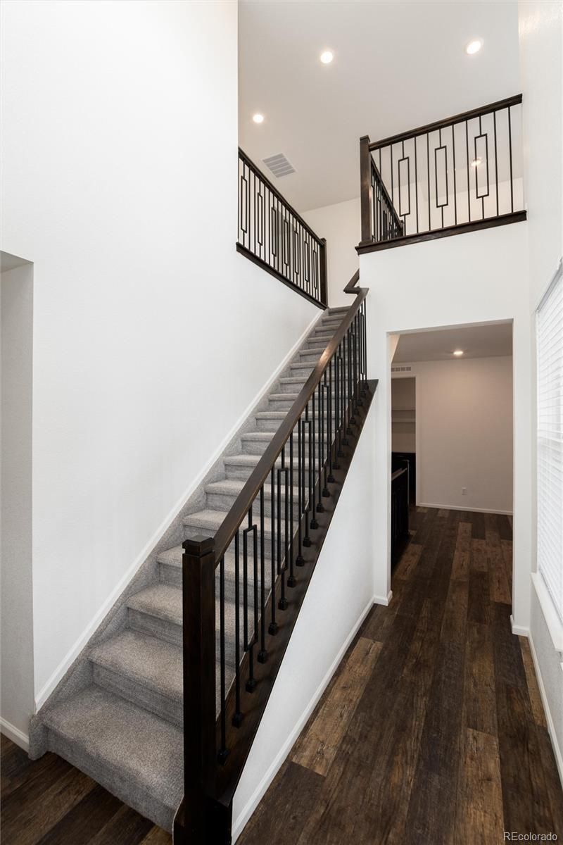 17273 W 93rd Pl, Arvada, CO 80007