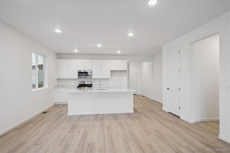 940 Steppe Ln, Windsor, CO 80550