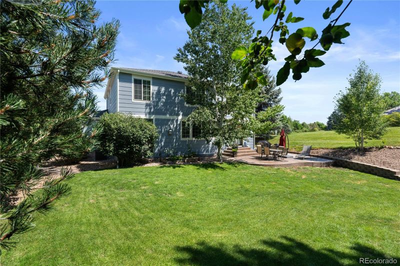 16896 E Maplewood Dr, Aurora, CO 80016