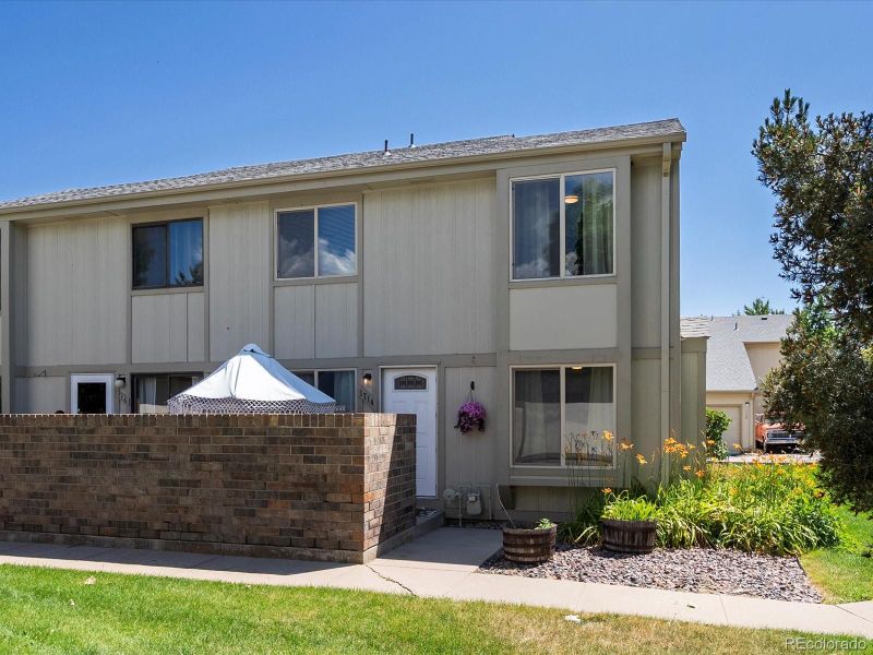 1714 W 102nd Ave, Thornton, CO 80260