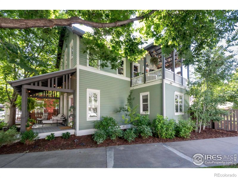 1037 Katy Ln, Longmont, CO 80504