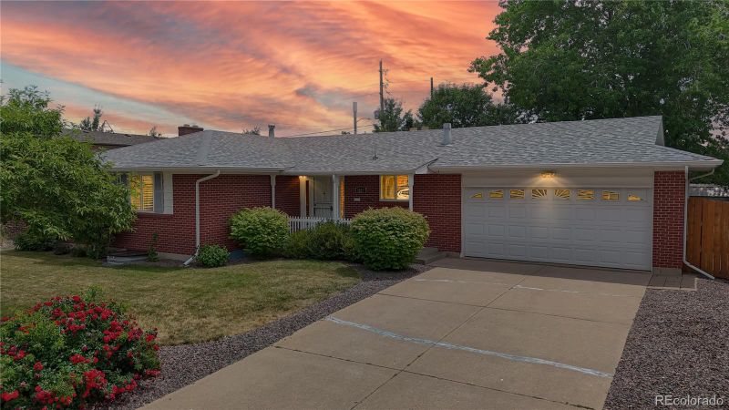 1820 W 104th Pl, Northglenn, CO 80234