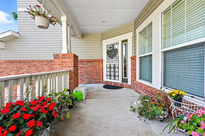 6249 S Ouray Ct, Aurora, CO 80016