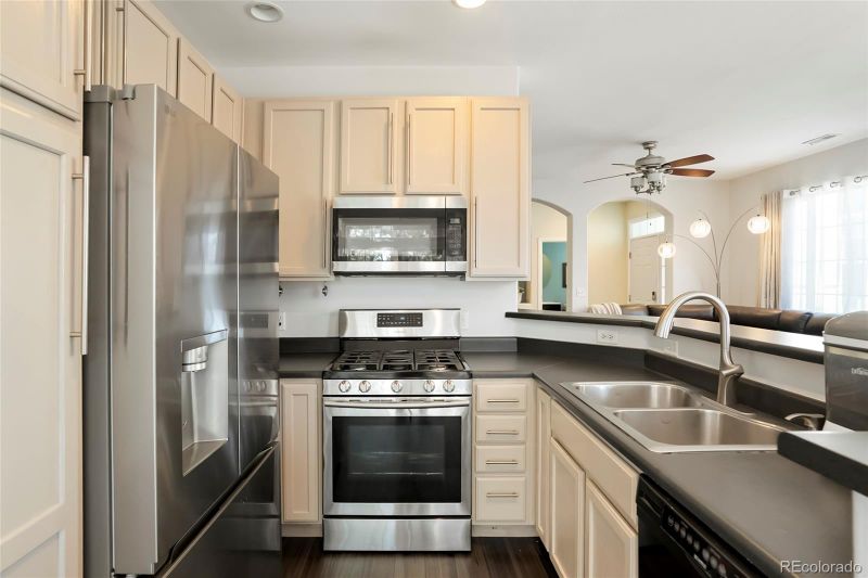 1335 Carlyle Park Cir, Highlands Ranch, CO 80129
