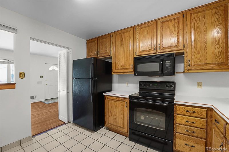 920 Emerson Cir, Northglenn, CO 80233