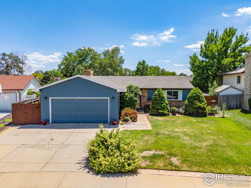 729 Parkview Mountain Dr, Windsor, CO 80550