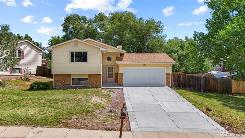 1825 Moran Ct, Colorado Springs, CO 80915