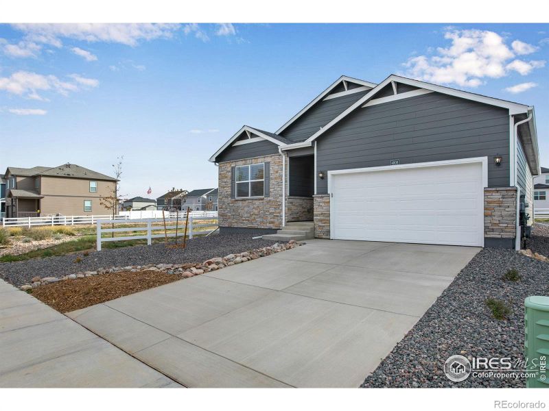 4808 Lynxes Way, Johnstown, CO 80534