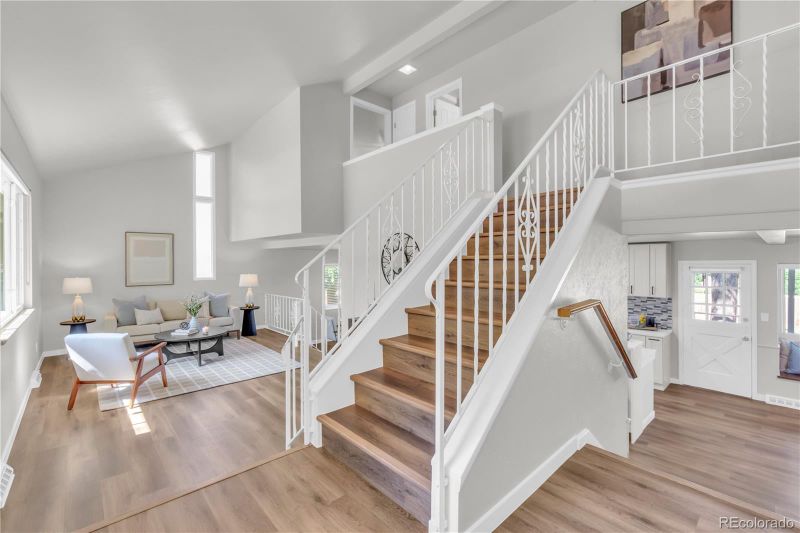 7055 S Costilla St, Littleton, CO 80120