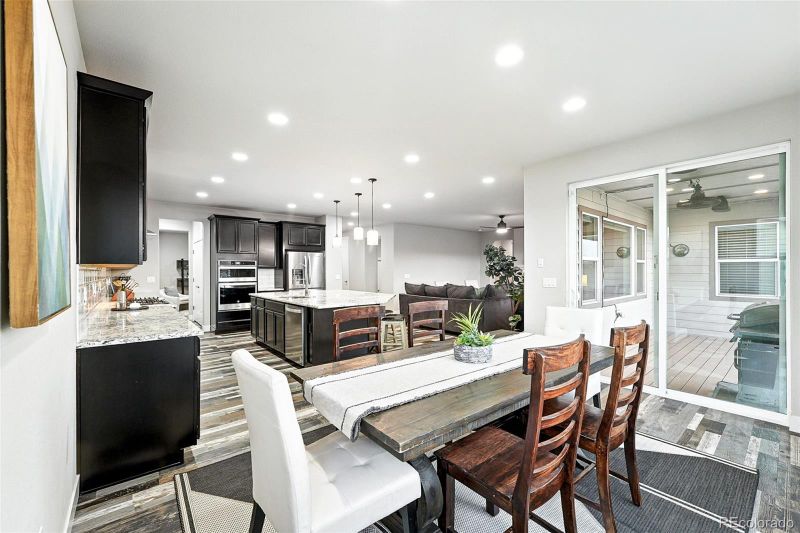 18541 W 93rd Pl, Arvada, CO 80007