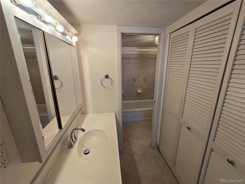 2525 S Dayton Way #2307, Denver, CO 80231