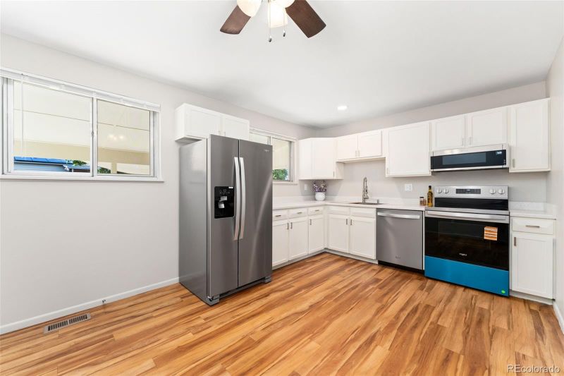 3082 S Laredo Cir, Aurora, CO 80013