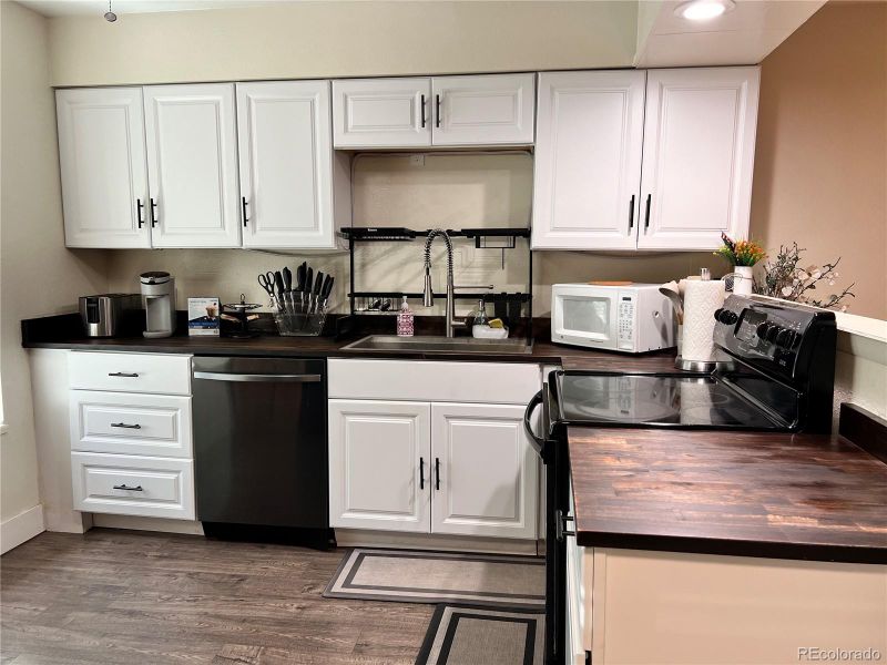 11646 Pearl St, Northglenn, CO 80233