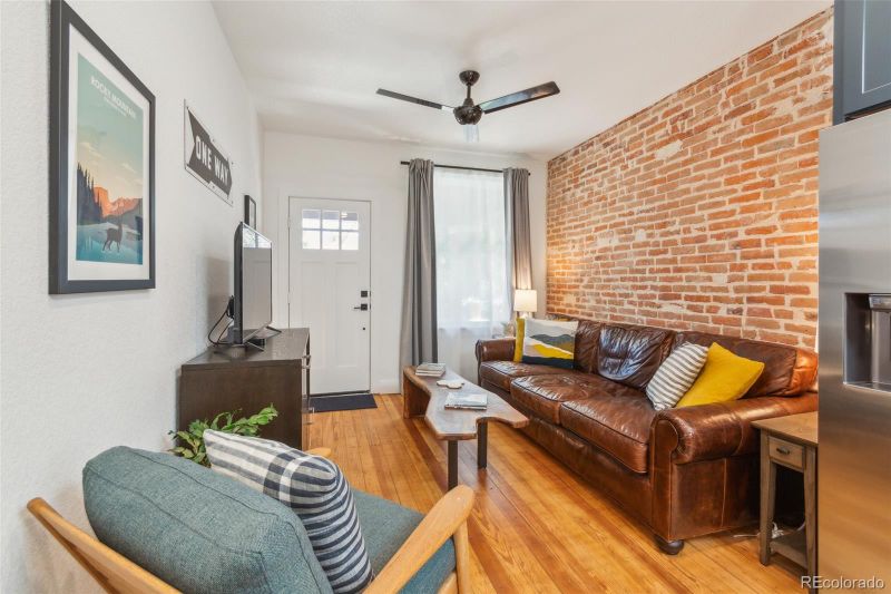 3329 N High St, Denver, CO 80205