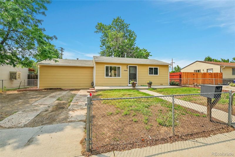 7681 Kearney Dr, Commerce City, CO 80022