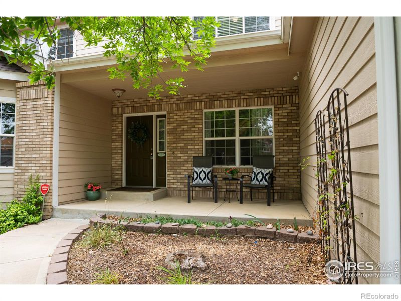 925 Benson Ln, Fort Collins, CO 80525