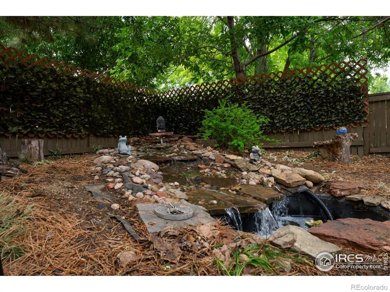 925 Benson Ln, Fort Collins, CO 80525
