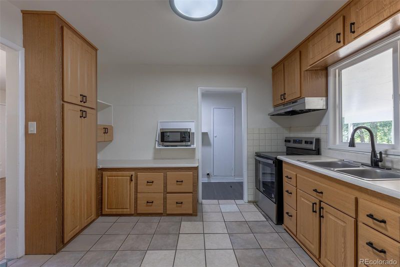 1320 Estes St, Lakewood, CO 80215