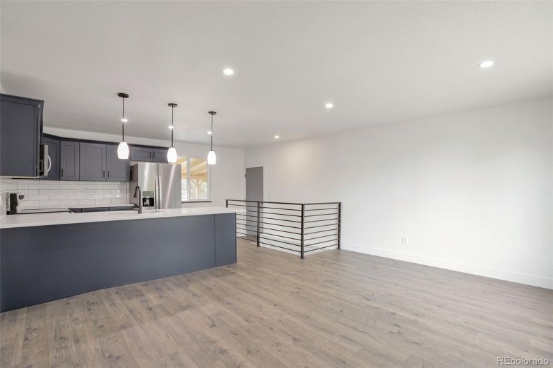 9008 Dover St, Broomfield, CO 80021