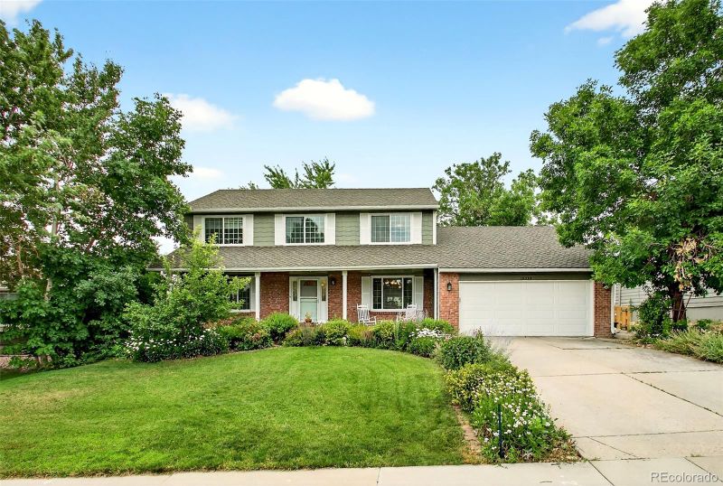 10328 W Crestone Mountain, Littleton, CO 80127