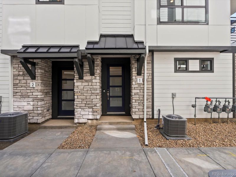 2050 S Holly St #1, Denver, CO 80222