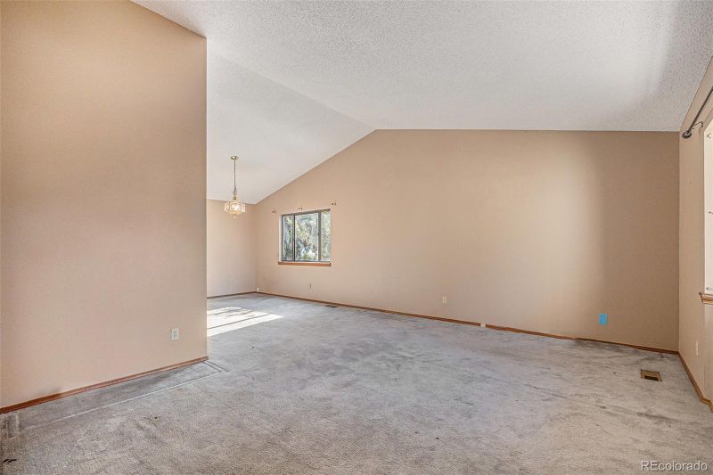 17583 E Belleview Pl, Centennial, CO 80015