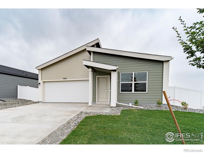 3924 Kenai St, Evans, CO 80620