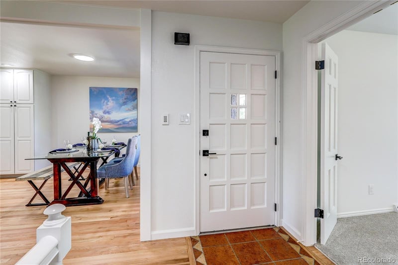 3304 S Valentia Ct, Denver, CO 80231