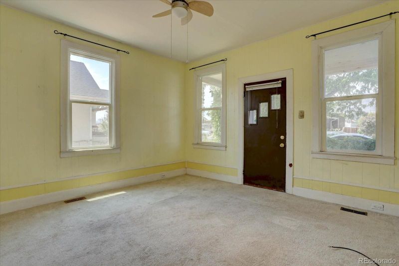 4444 Logan St, Denver, CO 80216