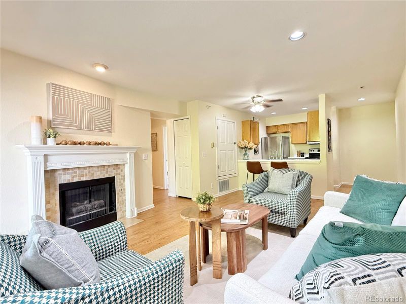444 S Kittredge St #205, Aurora, CO 80017